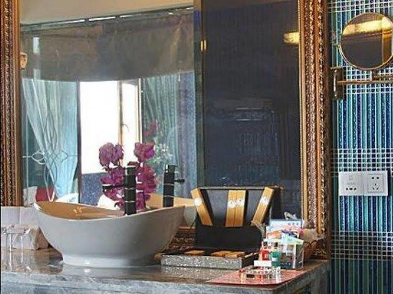 Hotel La Casa 4*